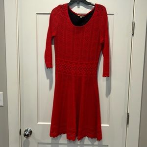 Stretchy, knit Gianni Bini dress with pattern.